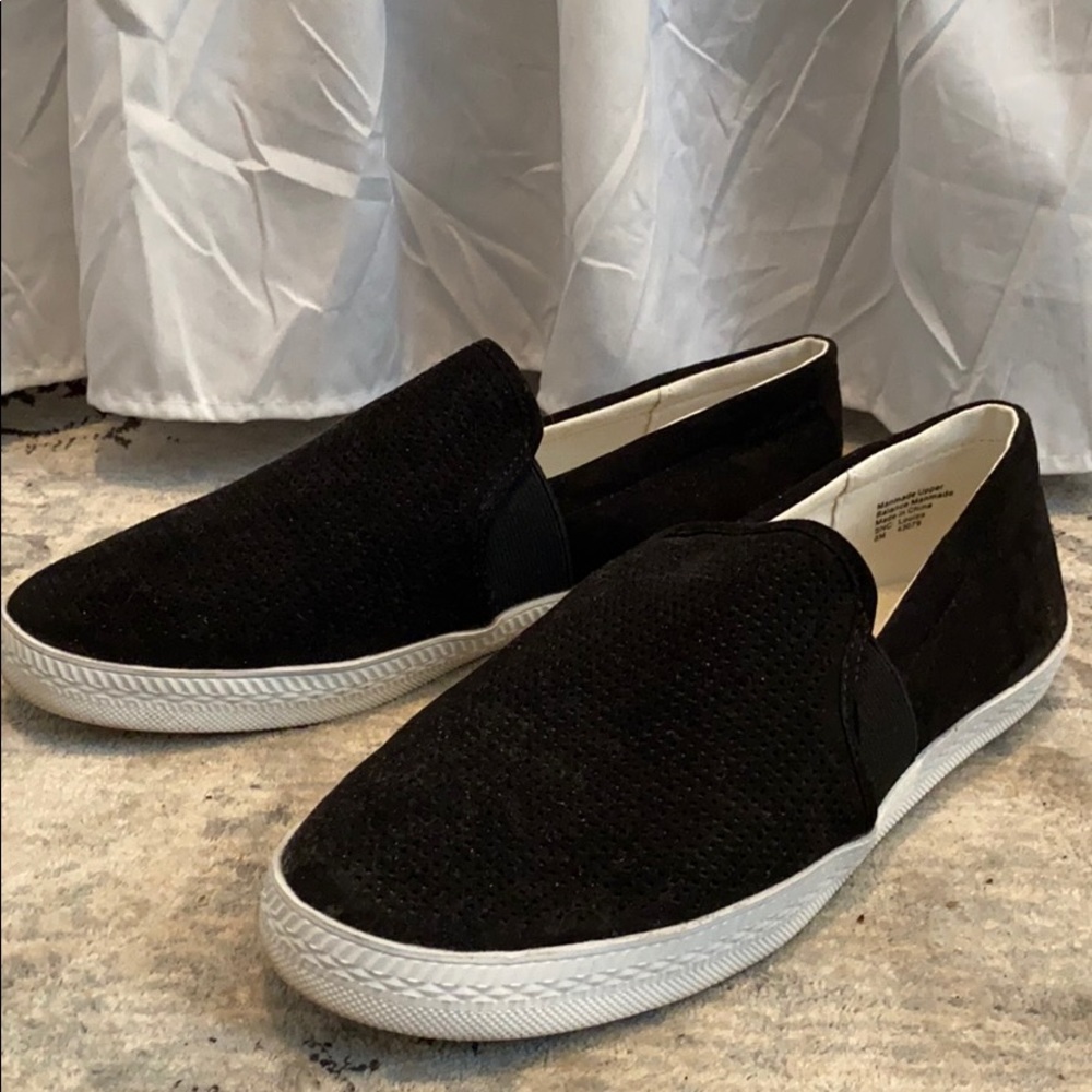 Black slide ons